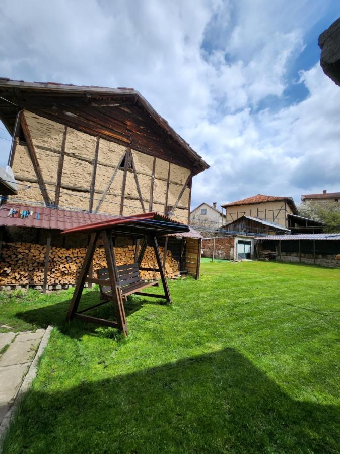 Bulgarane House Hotell Govedartsi Exteriör bild