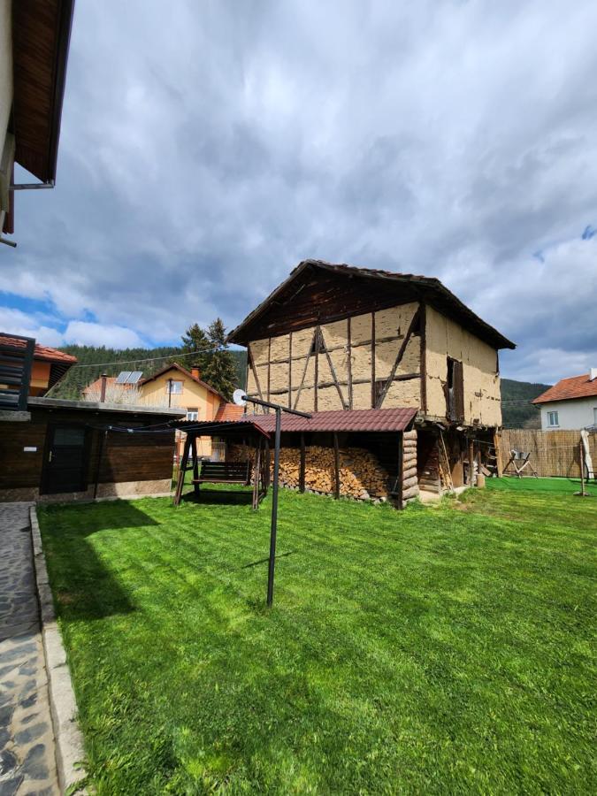 Bulgarane House Hotell Govedartsi Exteriör bild